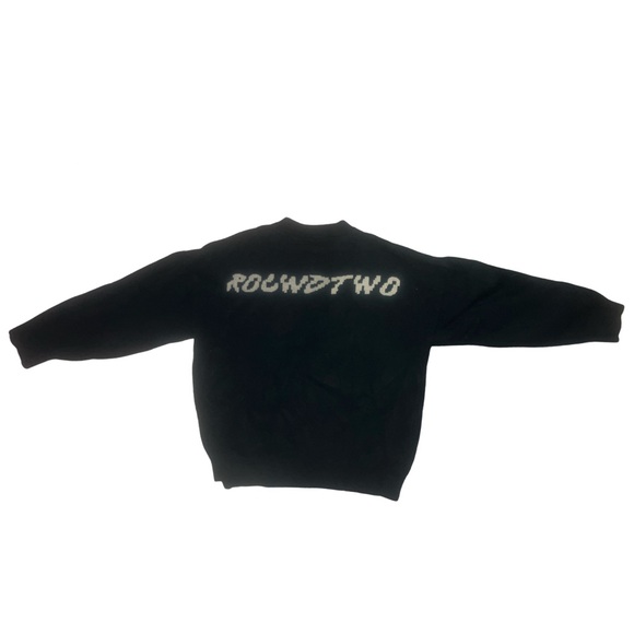 Men’s/Women’s Y2K round two Black & White Crewneck Pullover Sweater Butterfly - Picture 6 of 6
